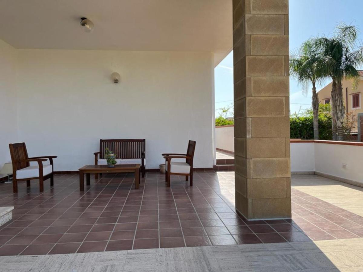 Villa Capri Holiday Home Campofelice di Roccella Kültér fotó