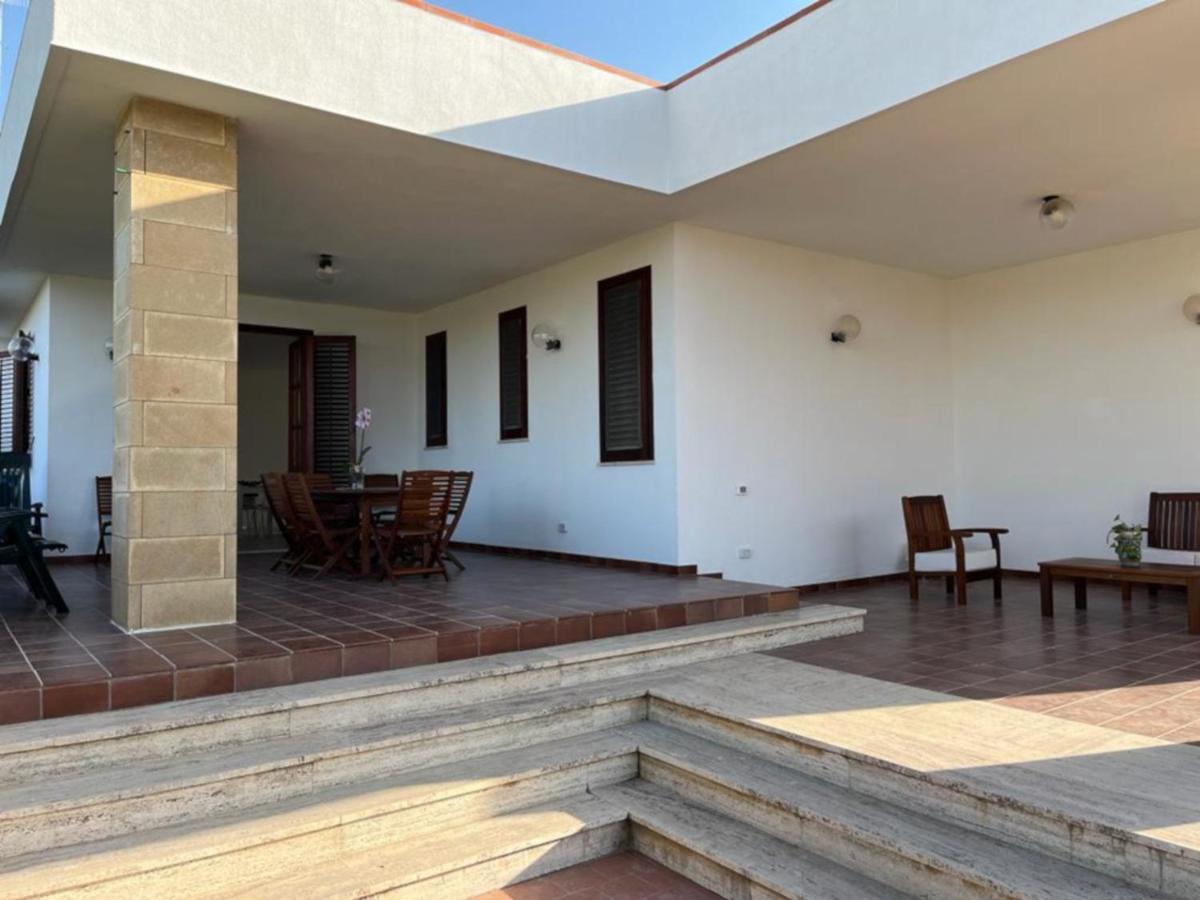 Villa Capri Holiday Home Campofelice di Roccella Kültér fotó