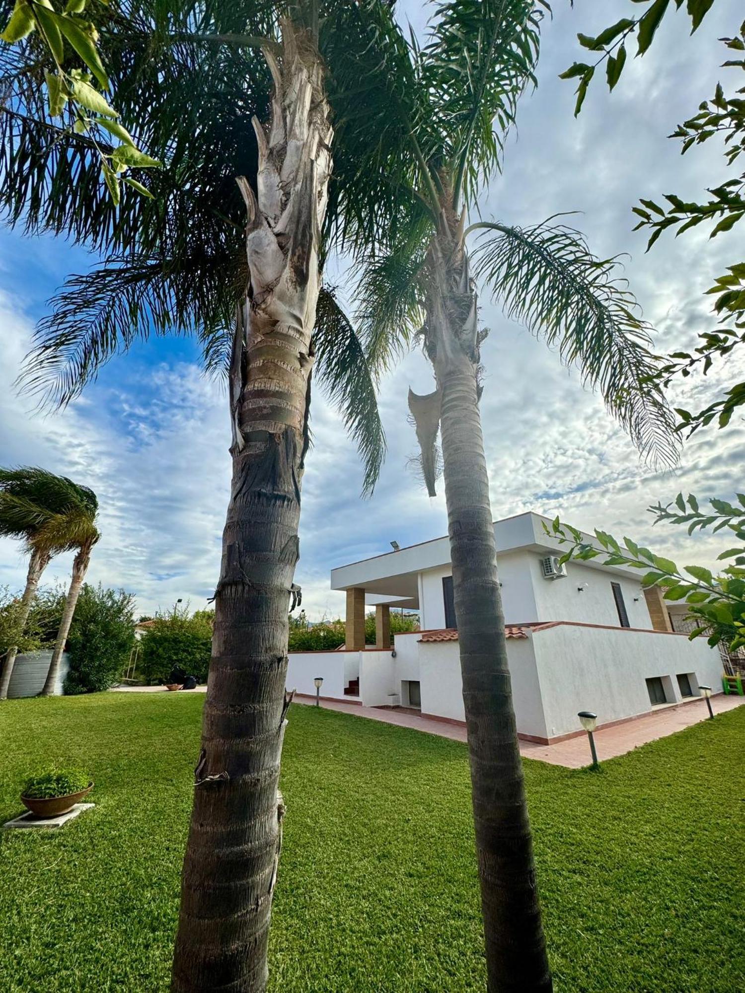 Villa Capri Holiday Home Campofelice di Roccella Kültér fotó